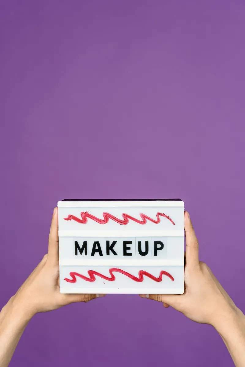 Comment préparer sa peau avant une séance maquillage